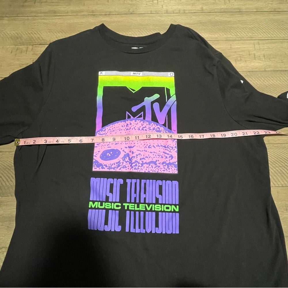 MTV Nostalgia Men's Graphic T-shirt - Picture 7 of 8